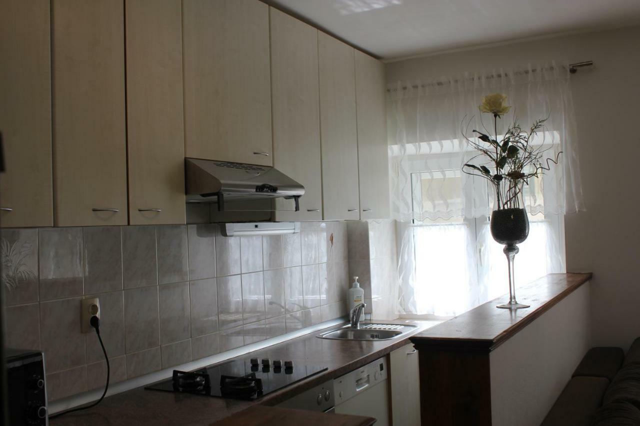 Apartman Tafra Omiš Exterior foto
